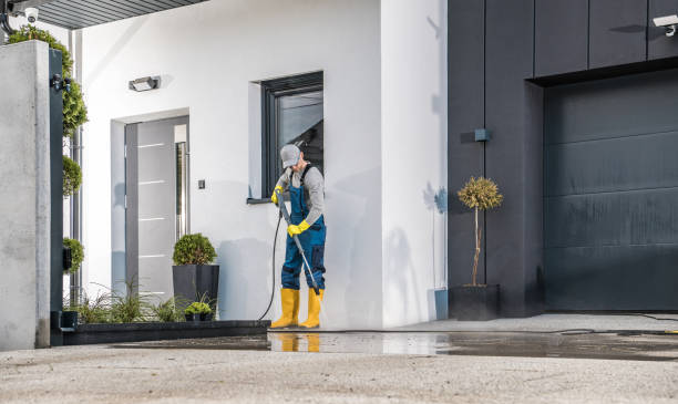 Best Pool Deck Cleaning  in Chantilly, VA